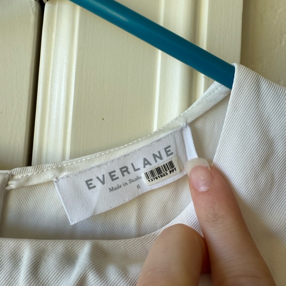 White Sleeveless Women's Top - Picture 3 of 5